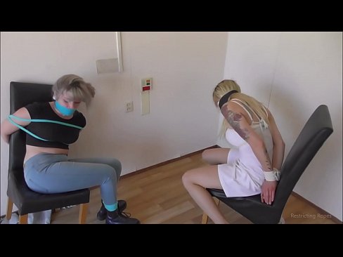 ❤️ 중독된 / 묶여 및 재갈 / 고통에 빠진 소녀 ️❌ 창녀 우리 ko.pornsexphoto.ru ❌️